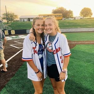 Meet your Posher, Addi